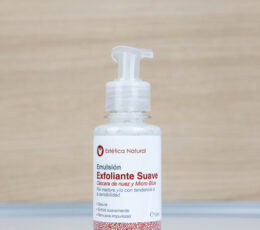 Emulsion exfoliante suave cascara de nuez y micro blue