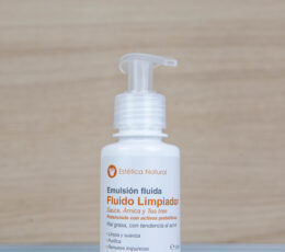 emulsión fluida fluido limpiador sauce arnica tea tree