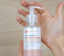 gel espumoso gel de limpieza tea tree extracto de sauce sebo skin